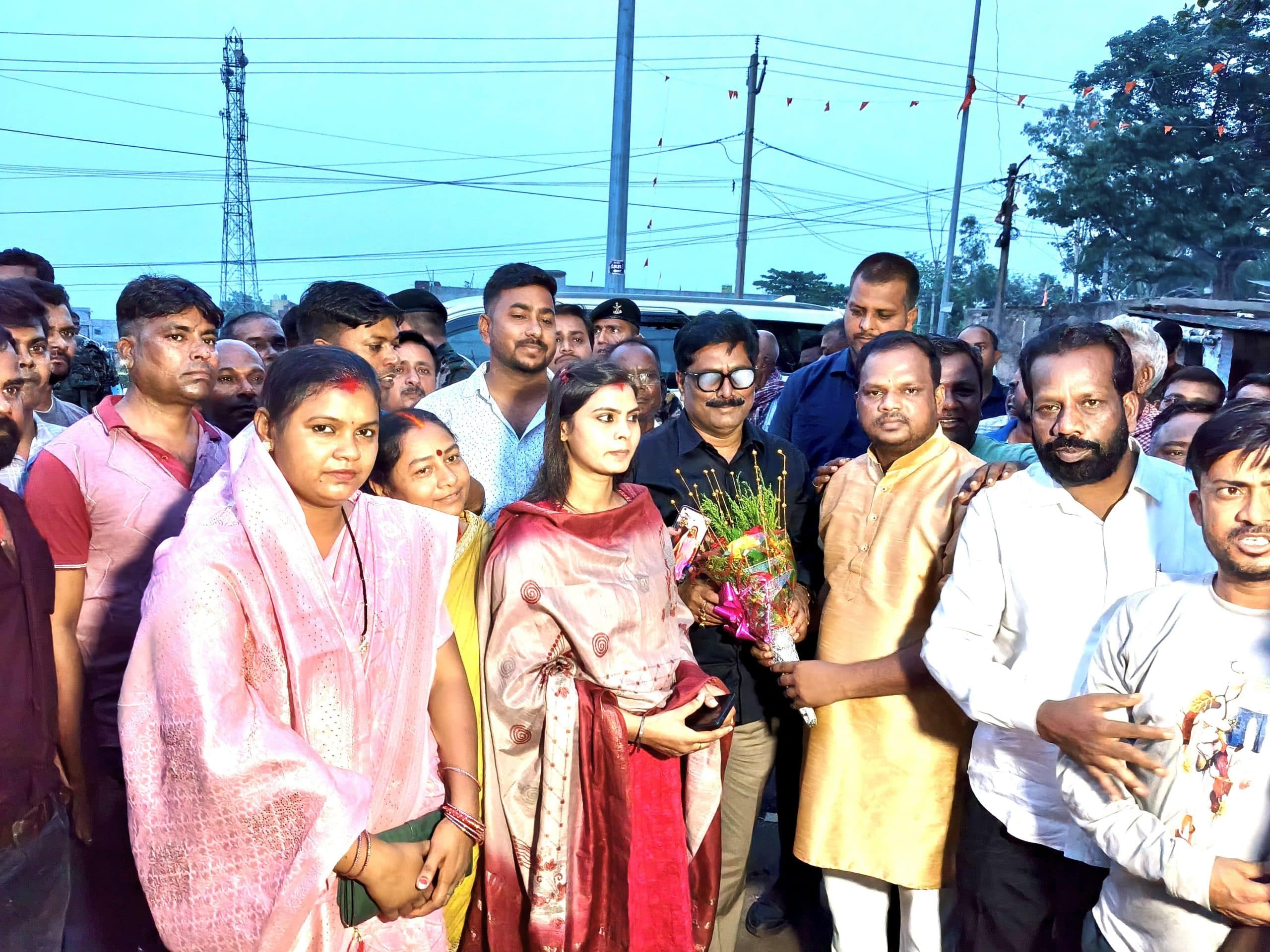 Bokaro News : मंत्री योगेंद्र प्रसाद ने लोगों की समस्याएं सुनी