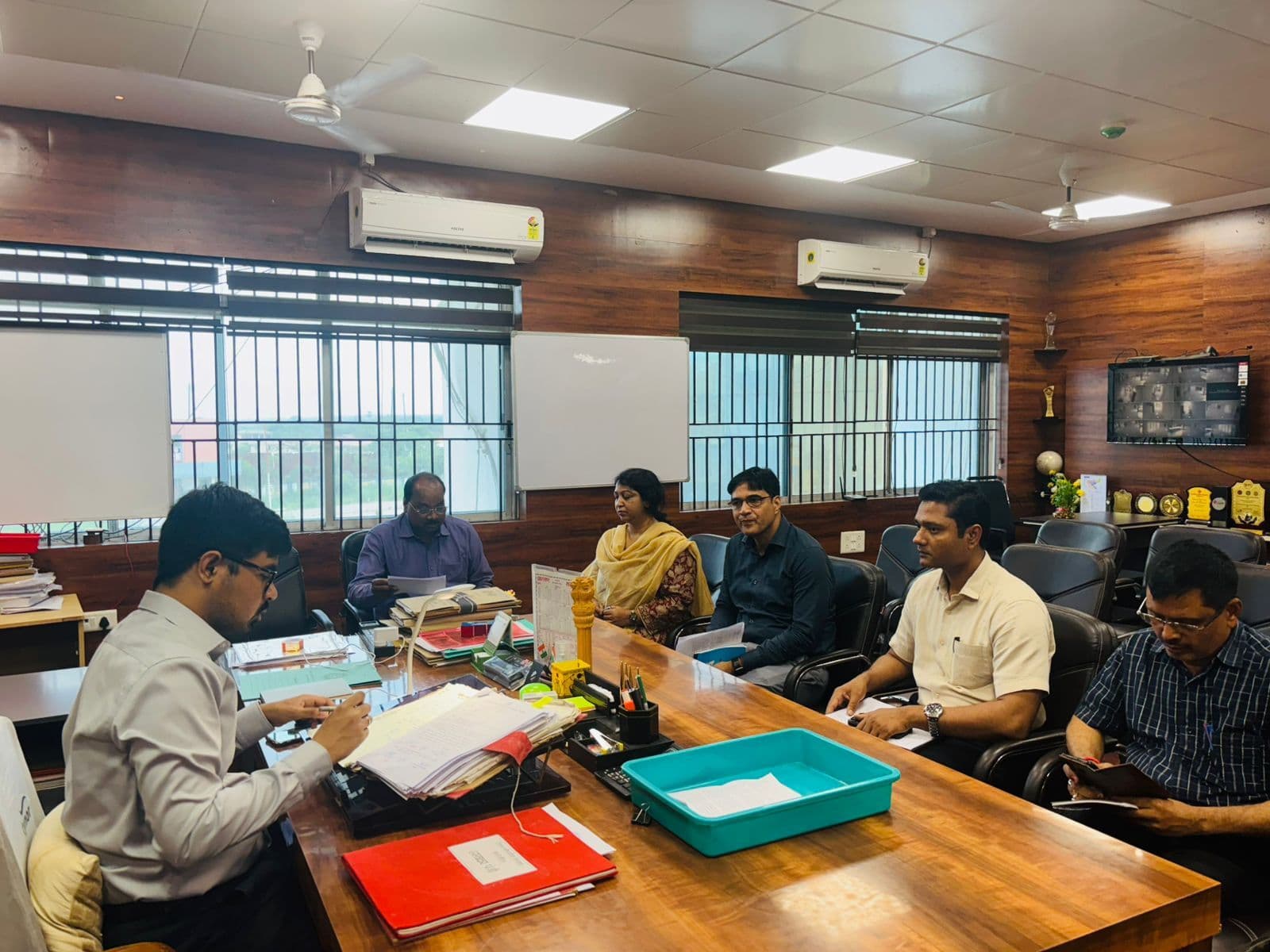 Giridih News: जिला निर्वाचन पदाधिकारी ने की जिला स्तरीय अनुश्रवण समिति की बैठक