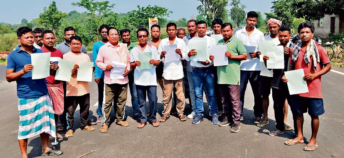 Seraikela Kharsawan News : उलिगुटू चौक में कोल गुरु की प्रतिमा स्थापित करने की पहल