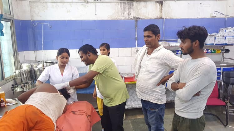 जमीन के विवाद में मारपीट, कई घायल