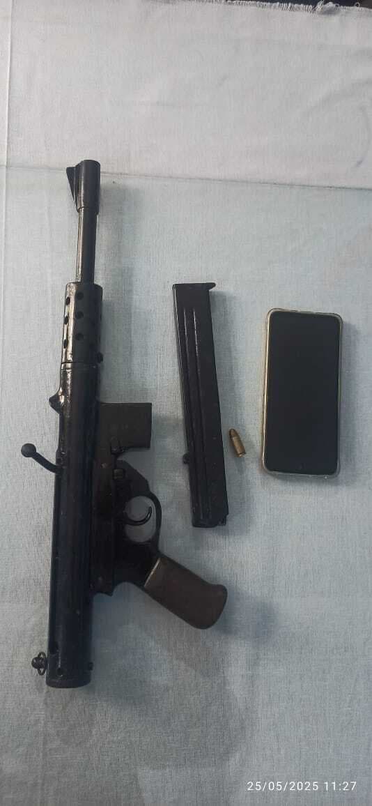 कारबाइन के साथ अपराधी गिरफ्तार
