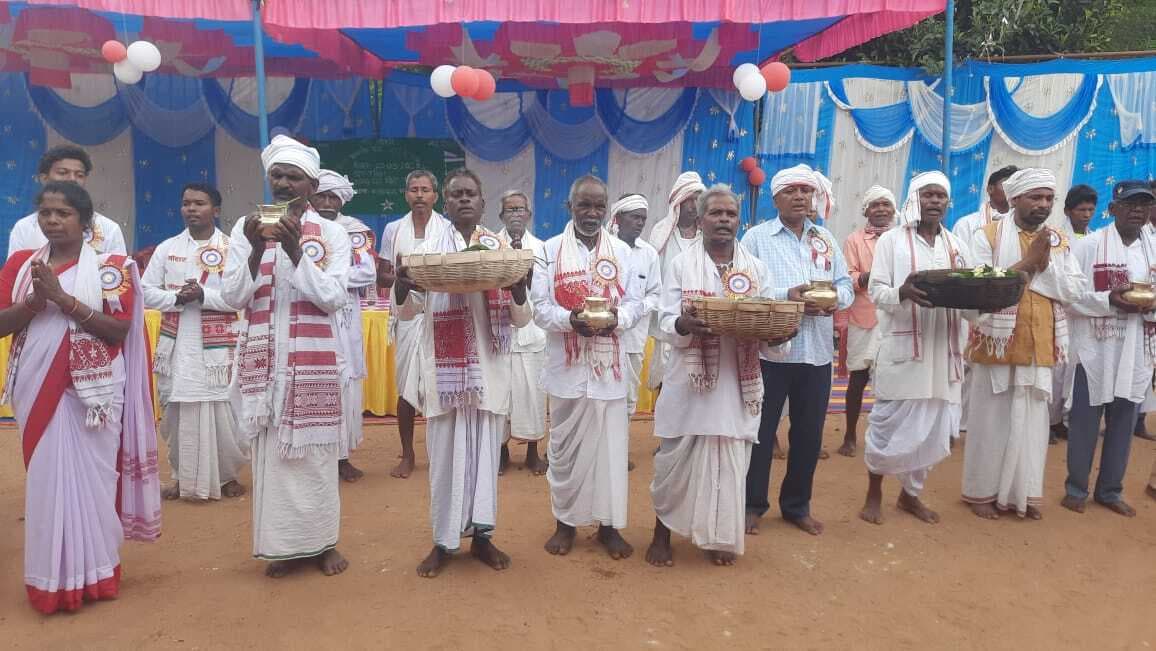 भगवान सिंगबोंगा की स्तुति से बढ़ती है भक्ति और श्रद्धा : धर्मगुरु