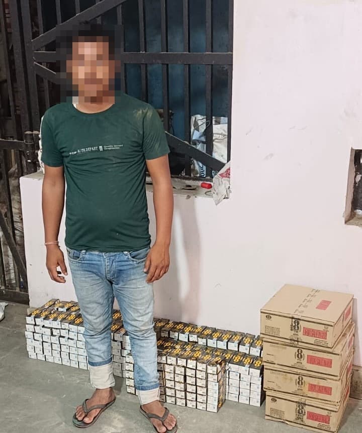 तहखाना बनाकर बोलेरो में ले जा रहे थे शराब, 95 लीटर विदेशी शराब के साथ एक गिरफ्तार