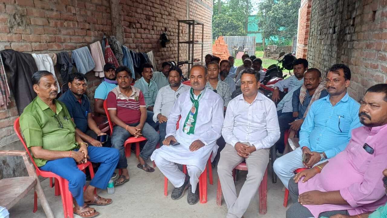 विस चुनाव में कदवा के लोकल प्रत्याशी को टिकट देने की मांग