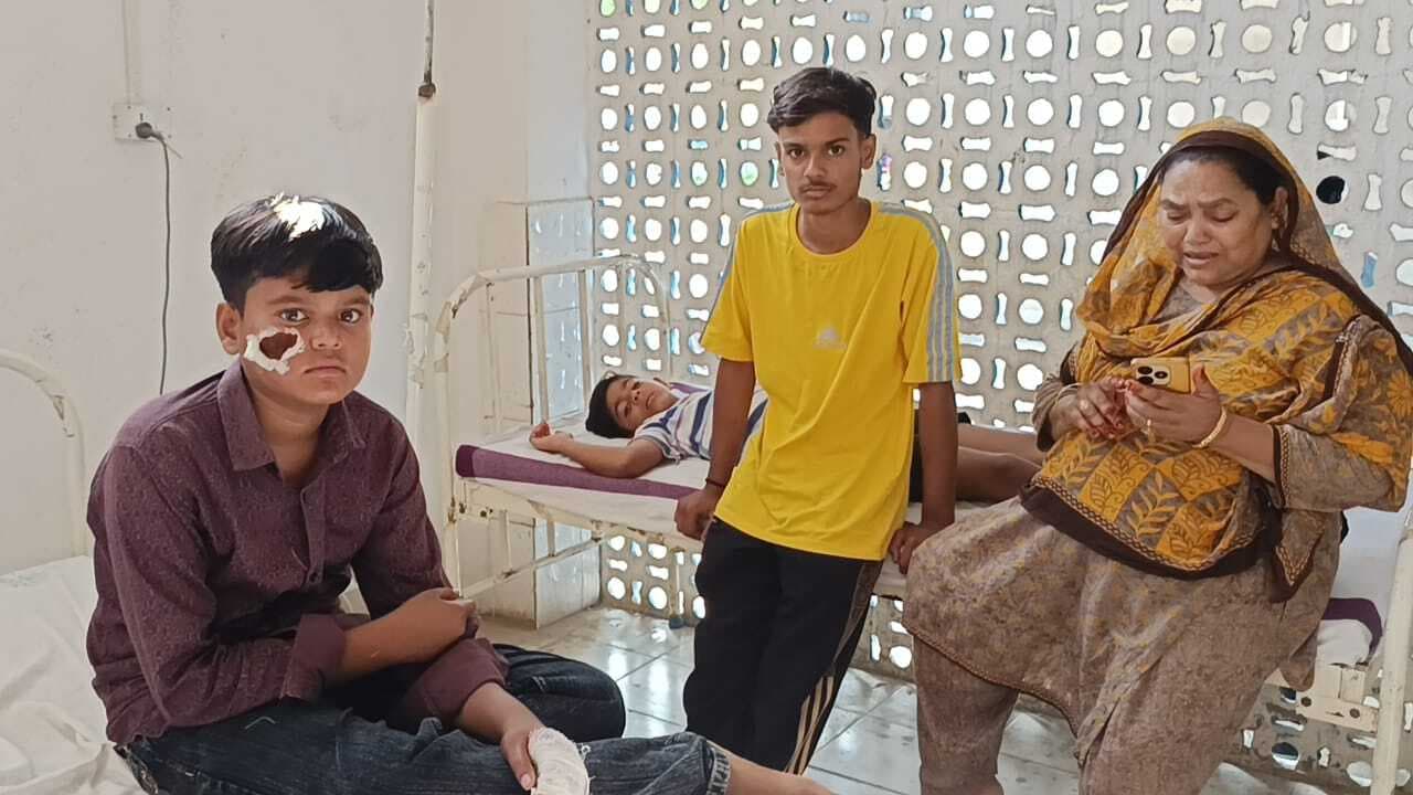 बच्चों के विवाद में तीन बालक को चाकू से प्रहार कर किया जख्मी