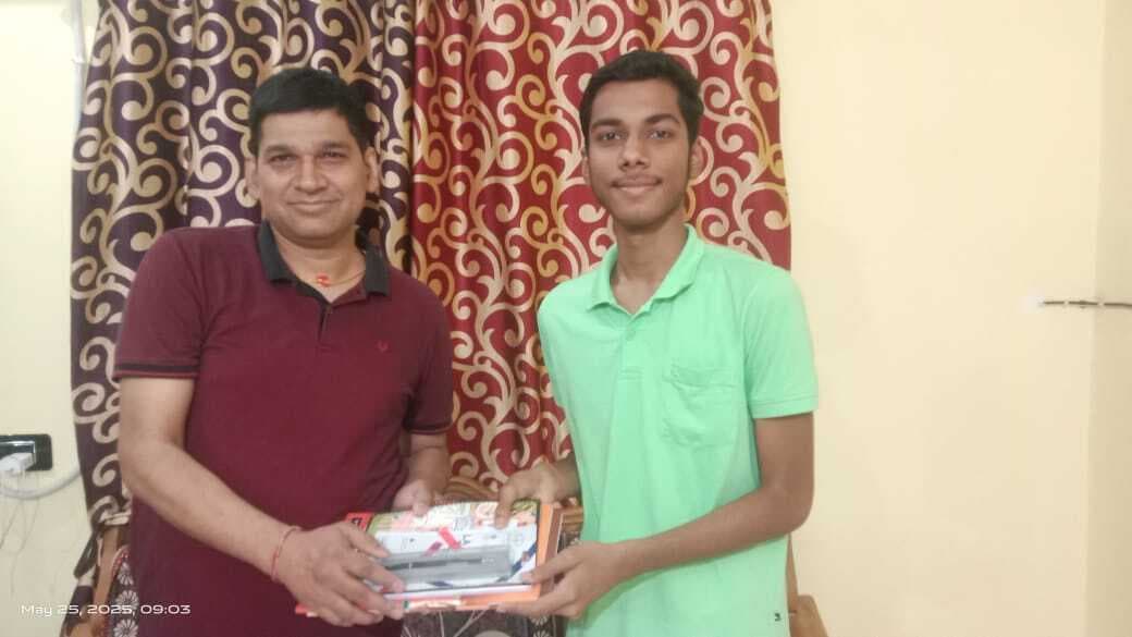 युवाओं को प्रोत्साहित करना समाज का परम कर्तव्य