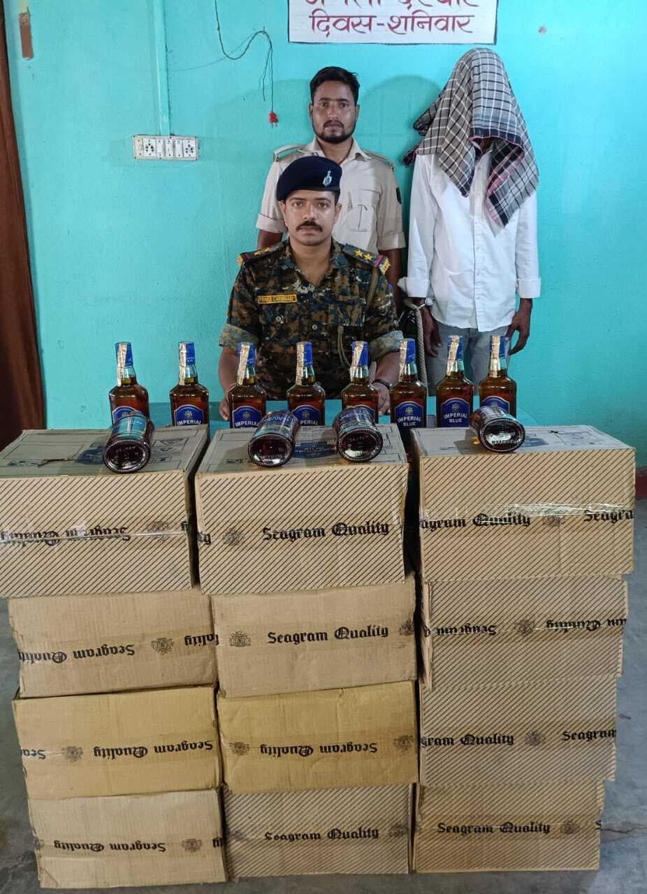 117 लीटर विदेशी शराब के साथ तस्कर गिरफ्तार