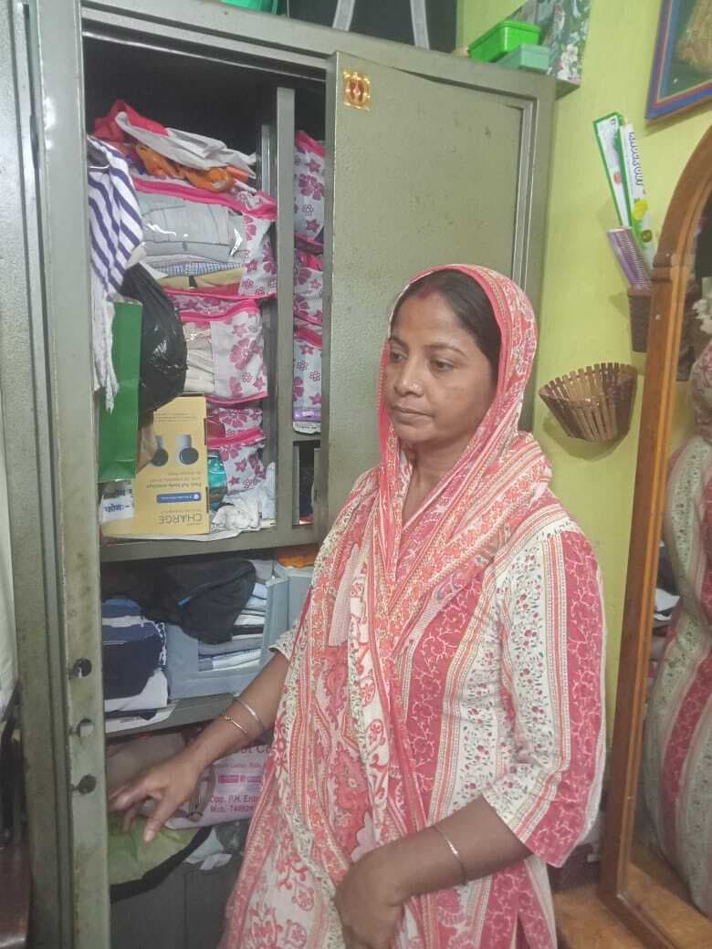 Dhanbad News: सुरक्षाकर्मी के घर से तीन लाख की संपत्ति चोरी