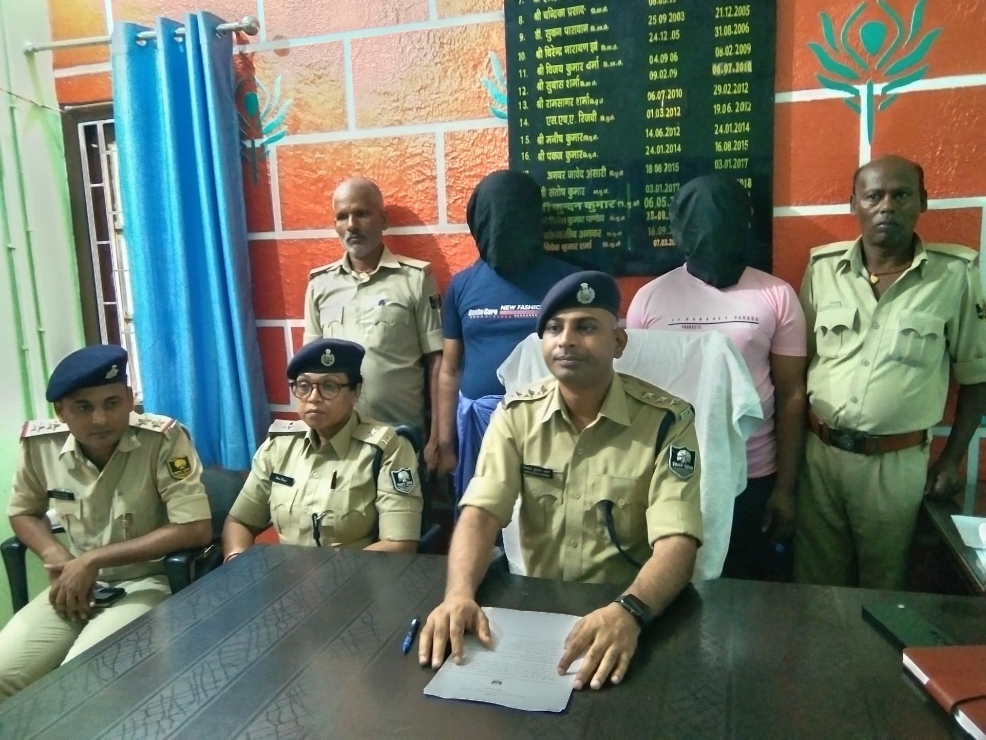 Samastipur News:स्वर्ण कारोबारी, पत्रकार व पुलिस अधिकारी को धमकाने वाला बदमाश गिरफ्तार