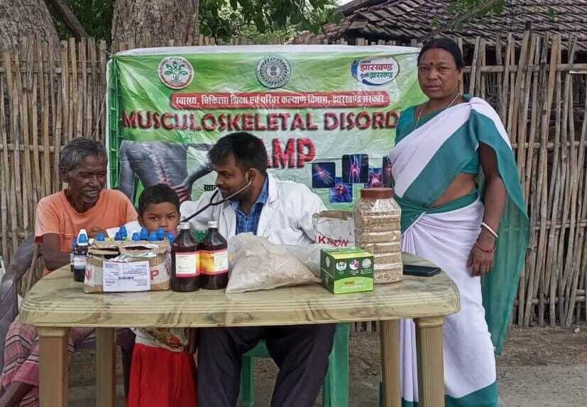 शिविर में 109 लोगों की हुई स्वास्थ्य जांच