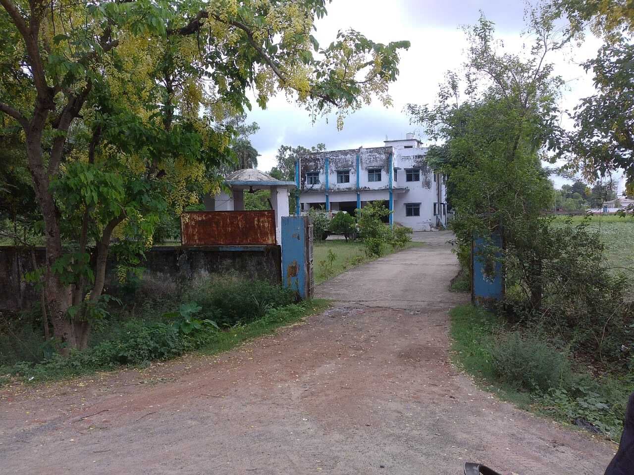 बरियाही बाजार गौशाला की जमीन पर सुधा डेयरी हो रही संचालित