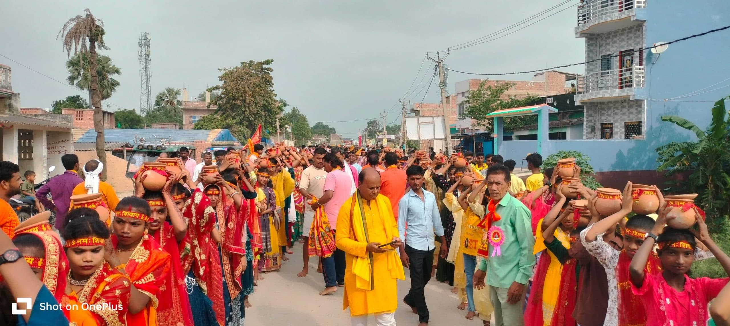 Samastipur News:शिव मंदिर में प्राण-प्रतिष्ठा को लेकर निकाली गई शोभा यात्रा