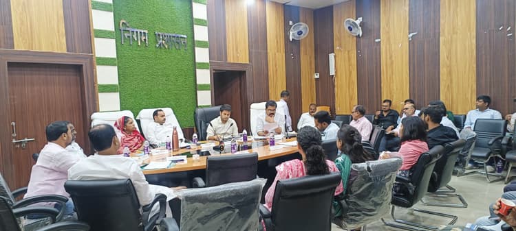 थ्री डी पिक्चर के साथ लाइट एंड साउंड सिस्टम होगा चालू