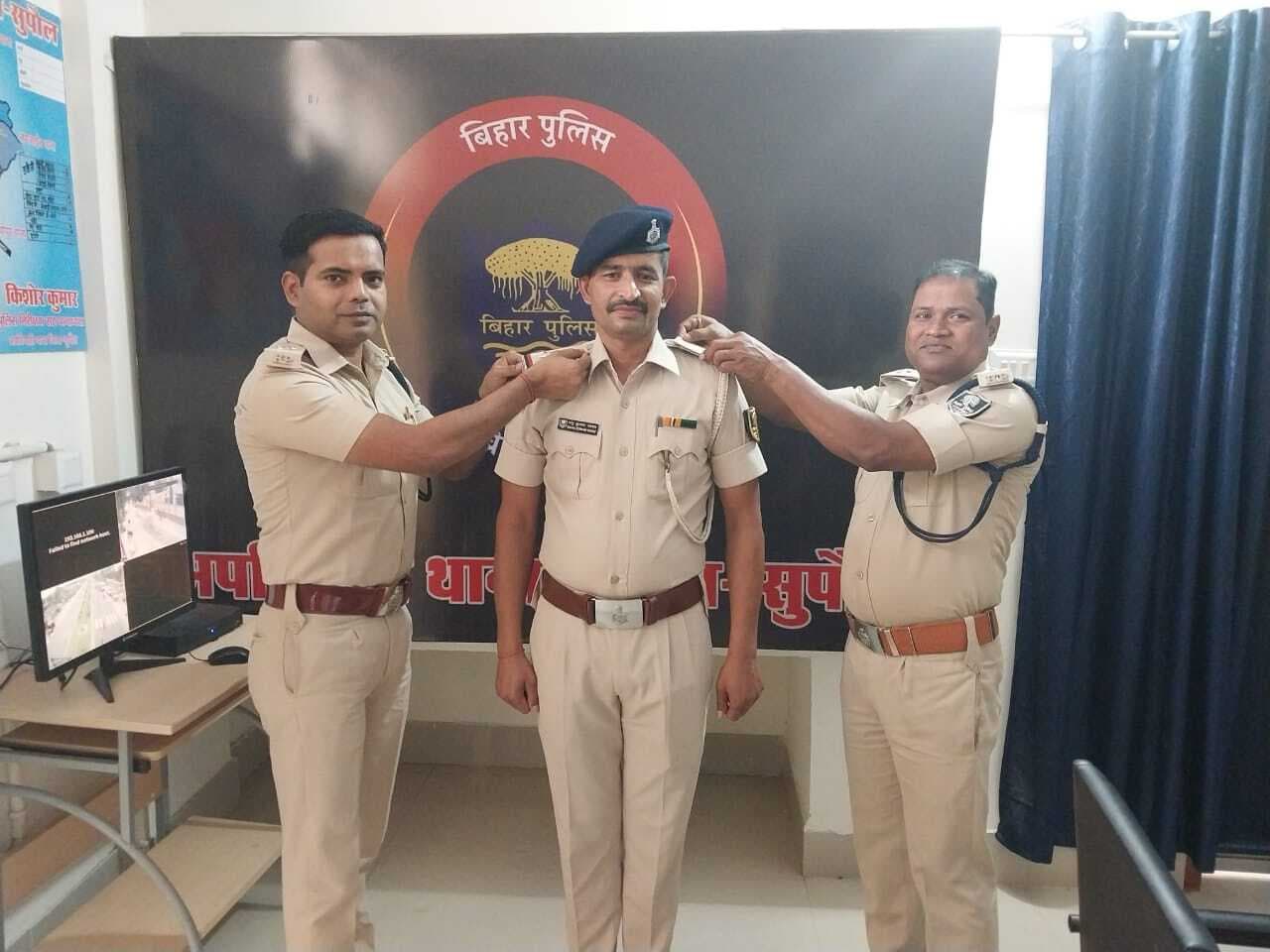 एएसआई प्रोन्नत हुए पीटीसी मनु