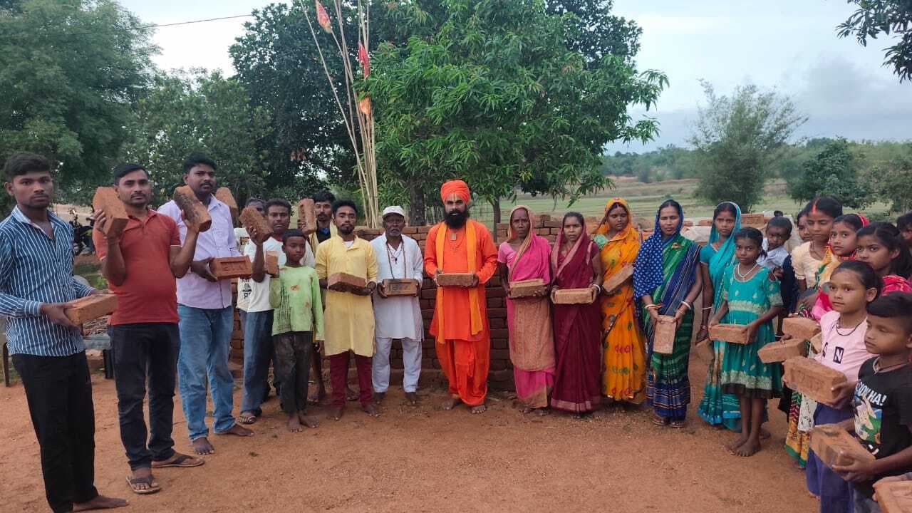 हनुमंत मंदिर निर्माण के लिए रखी गयी आधारशिला