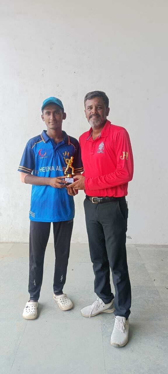 jsca b division t20 league: लो स्कोरिंग मैच में हिना एलायड की टीम जीती