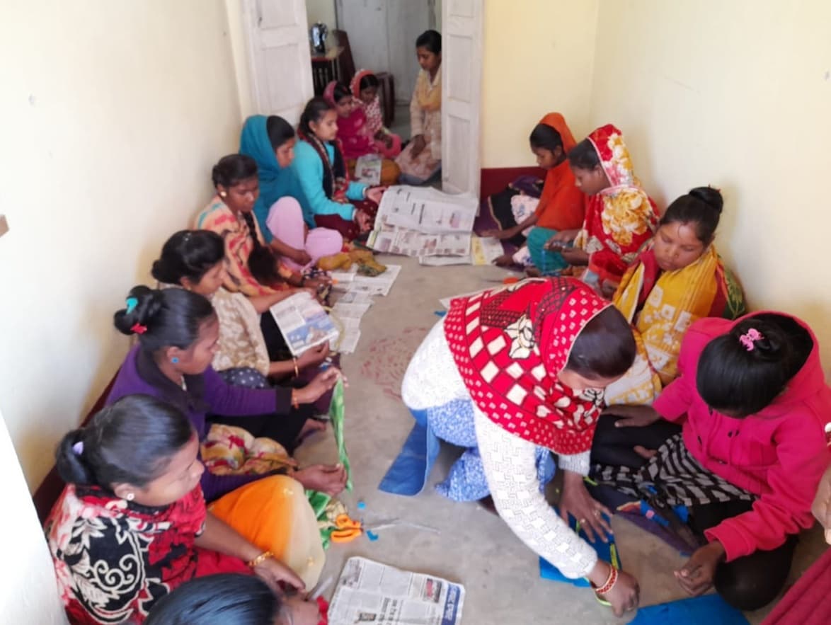 महिला सिलाई प्रशिक्षण केंद्र से आत्मनिर्भर हो रही महिलाएं