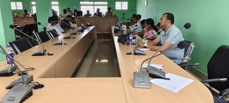 प्रखंड बीस सूत्री सदस्यों बैठक में छाया रहा लोकल मुद्दा