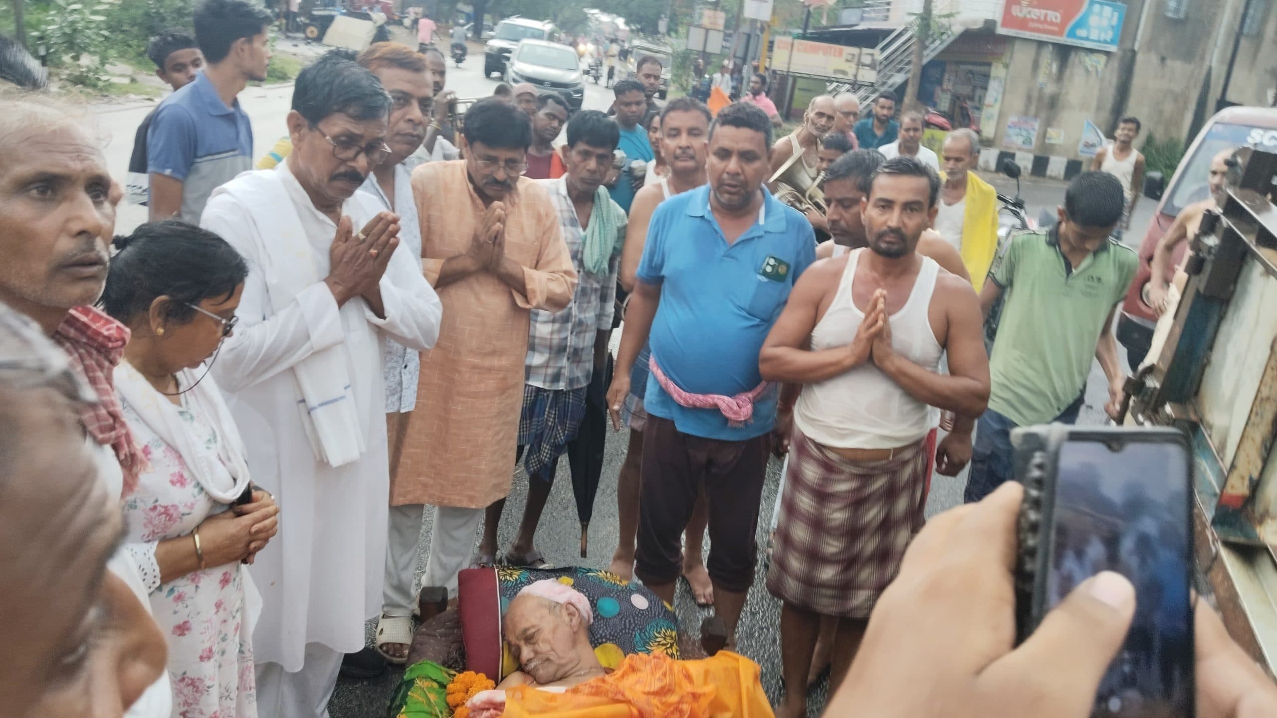 Bokaro News : चंदनकियारी सीएचसी में कांग्रेस नेता की मौत, हंगामा