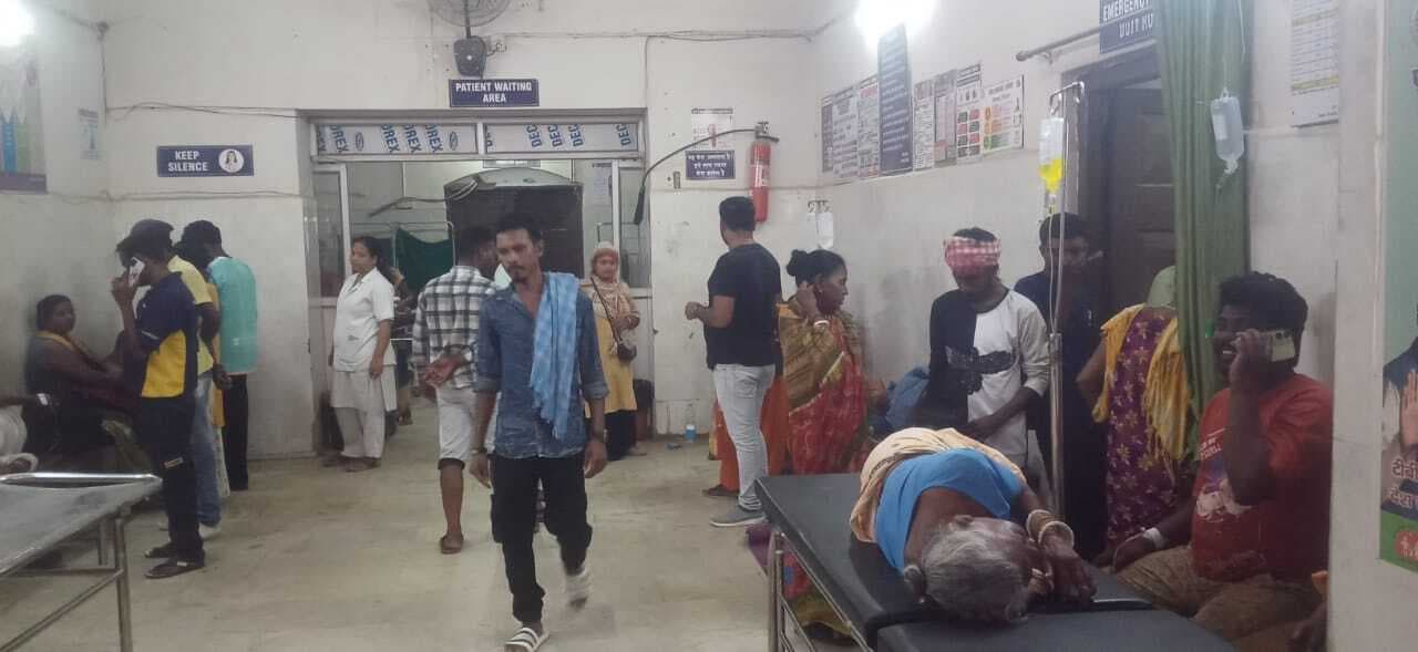 Chaibasa News : कोरोना के नये वेरिएंट से डरने की जरूरत नहीं, सतर्कता बरतें : सीएस