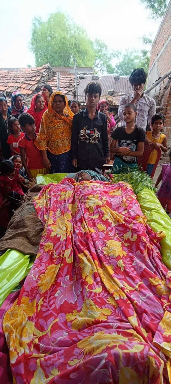 Dhanbad News :आय प्रमाणपत्र के अभाव में नहीं हुआ इलाज, युवक की मौत