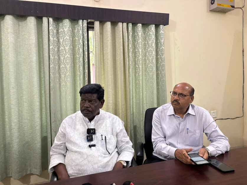 नयी शराब नीति पर आदिवासियों को गुमराह कर रहे हैं भाजपाई : हेमलाल