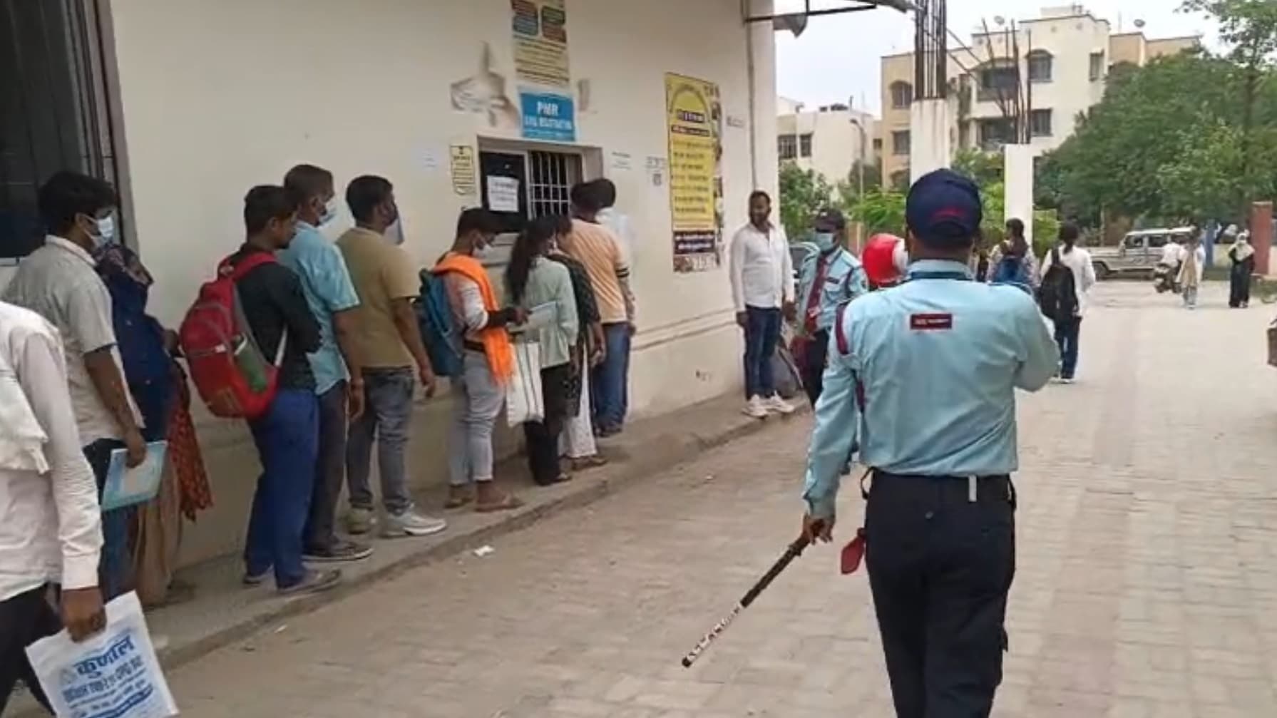 Patna News : कोरोना को लेकर आइजीआइएमएस में मरीजों और परिजनों के लिए मास्क अनिवार्य