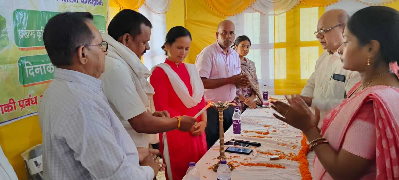 किसानों को बताये गये प्राकृतिक अनुकूल खेती के फायदे