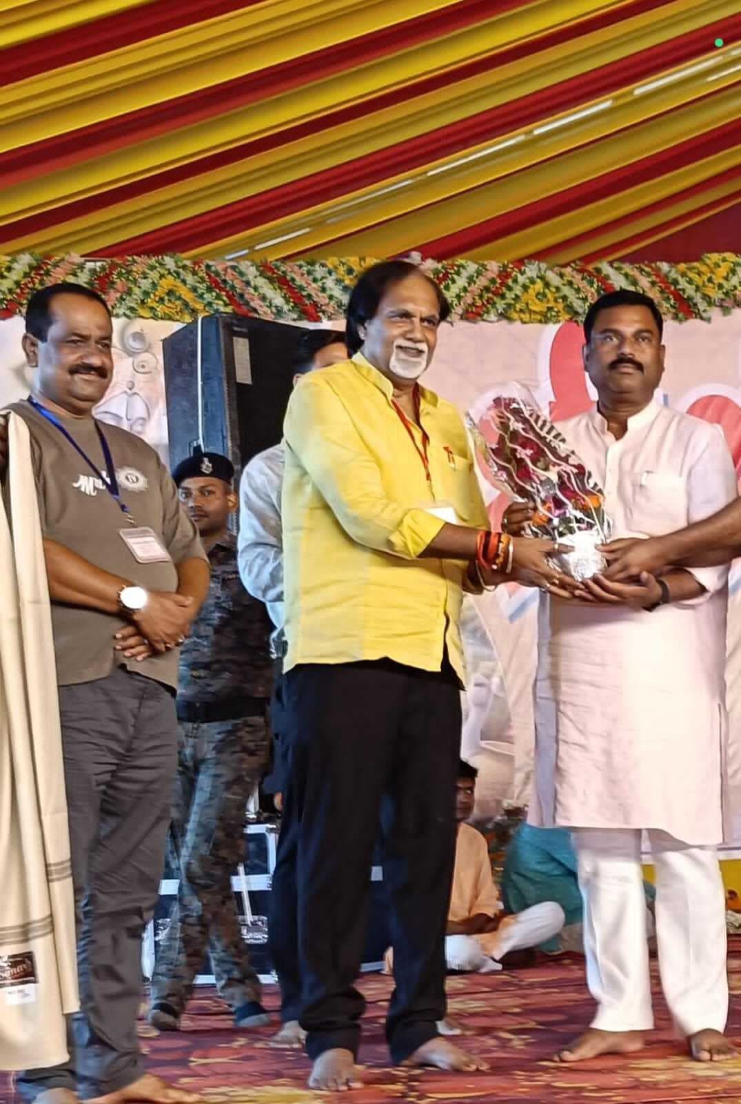 Samastipur News:यज्ञ के मंत्र श्रवण से होती है संस्कार में वृद्धि : पांडेय