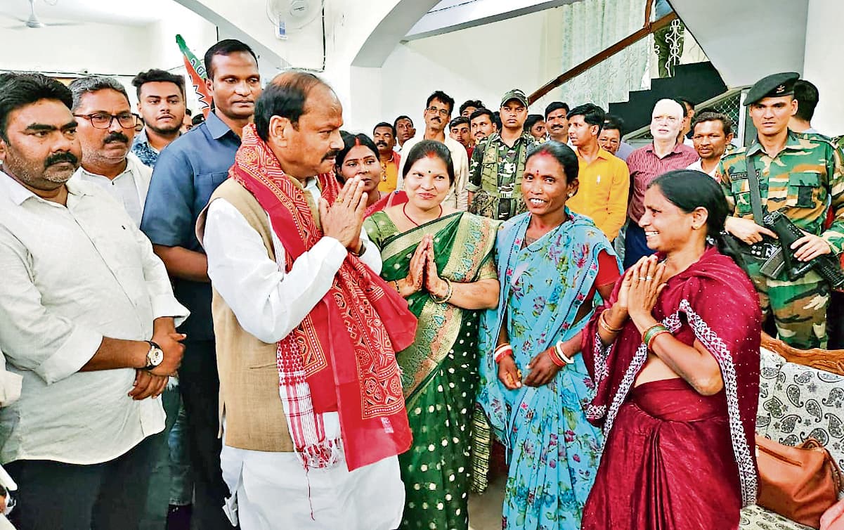 Political News : भ्रष्टाचार और अपराध से झारखंड को कराना होगा मुक्त : रघुवर दास