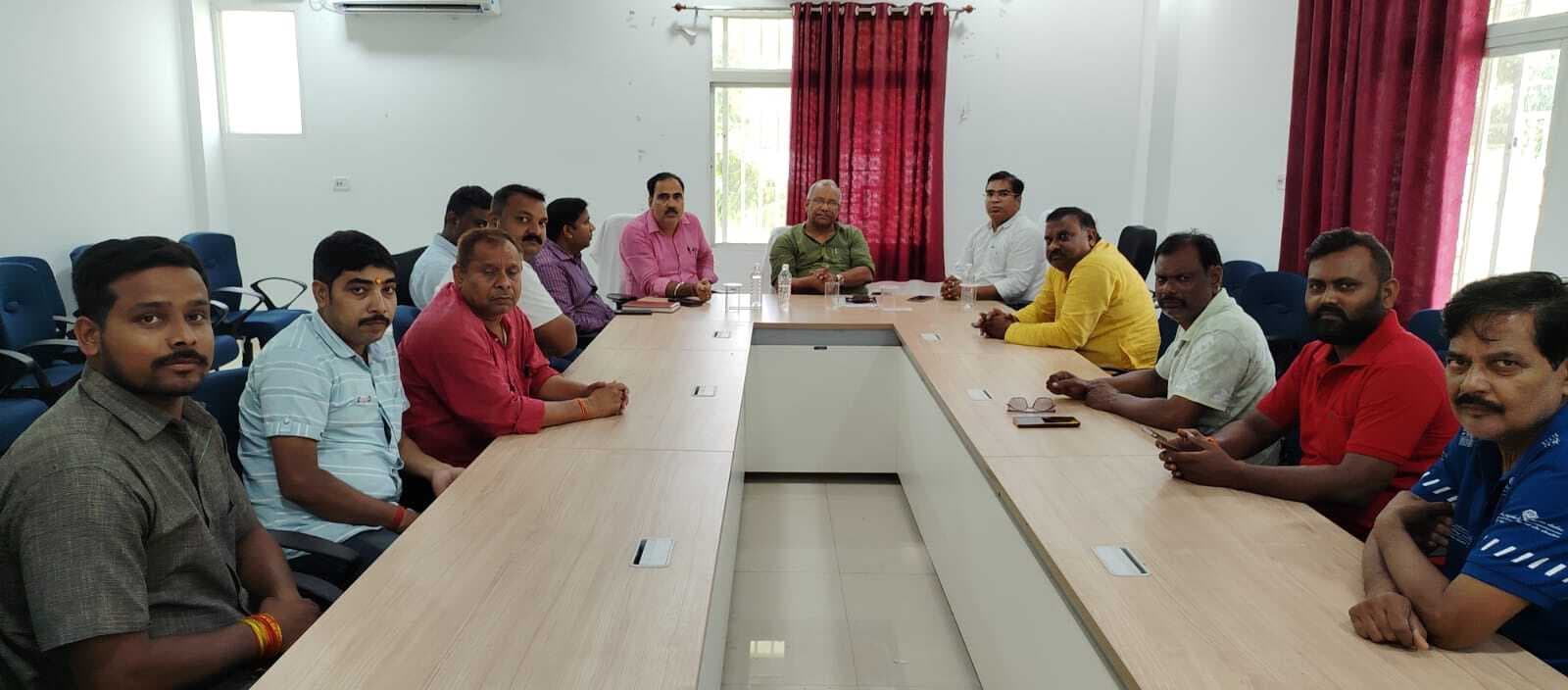 स्ट्रॉम वॉटर ड्रेनेज सिस्टम कार्य में विलंब पर भड़के पूर्व उप मुख्यमंत्री