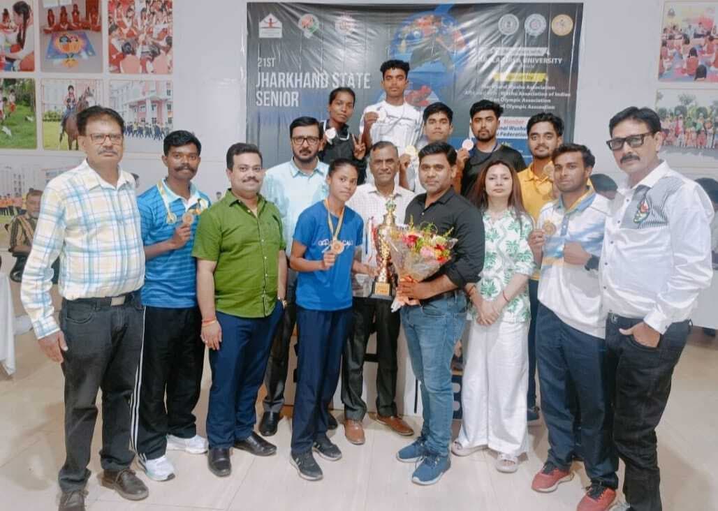 सीनियर वुशु प्रतियोगिता में दूसरे स्थान पर रहा चतरा जिला