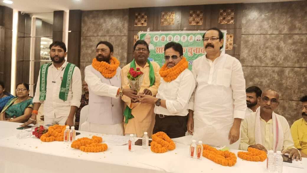 Deoghar News : ब्लॉक स्तर पर संगठन को धारदार बनाने की जरूरत : जावेद