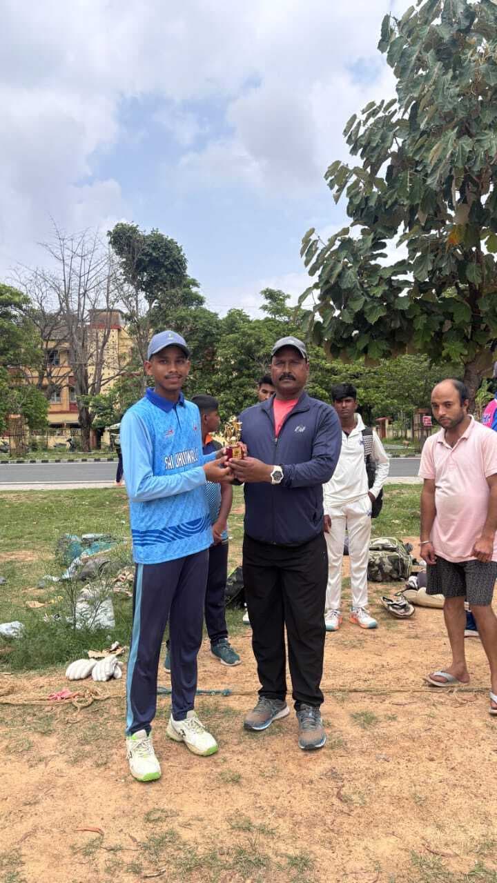 Sports : साईं ब्लू और रेड जीते