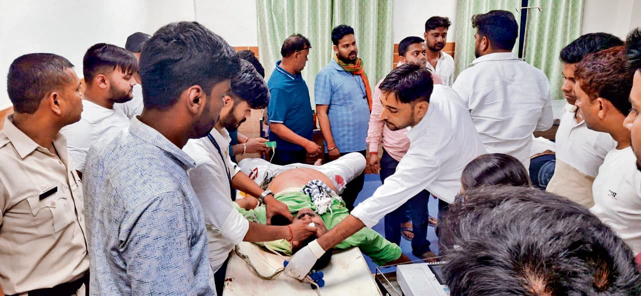 Saran News : छपरा में शोरूम बंद कर घर लौट रहे दो व्यवसायियों की गोली मारकर हत्या