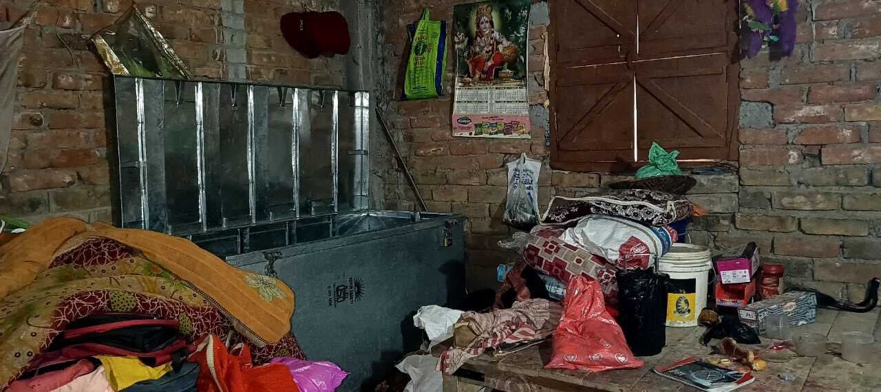 Motihari: घर में प्रवेश कर 10 लाख के संपत्ति की चोरी