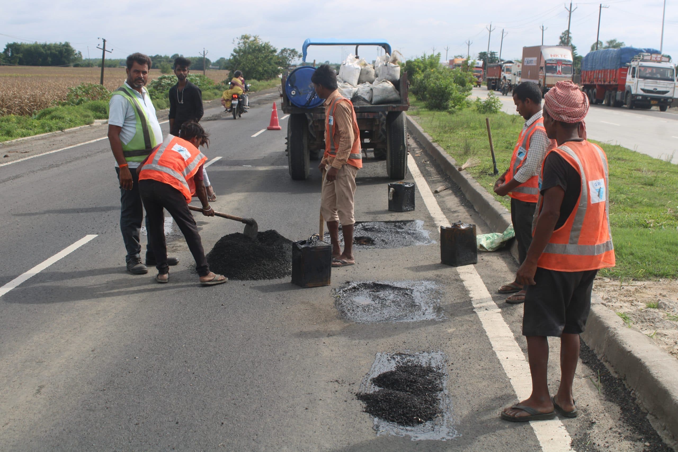 एनएच क्षतिग्रस्त होने पर गुणवत्ता पर सवाल