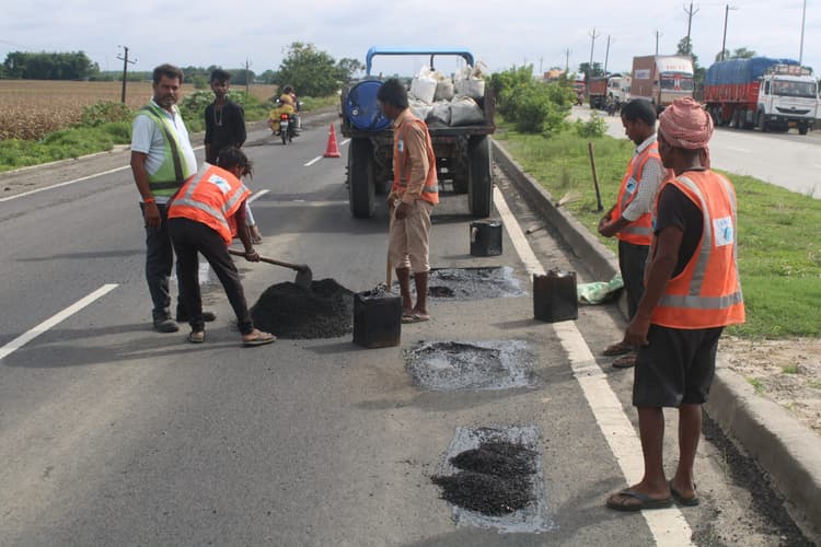 एनएच क्षतिग्रस्त होने पर गुणवत्ता पर सवाल