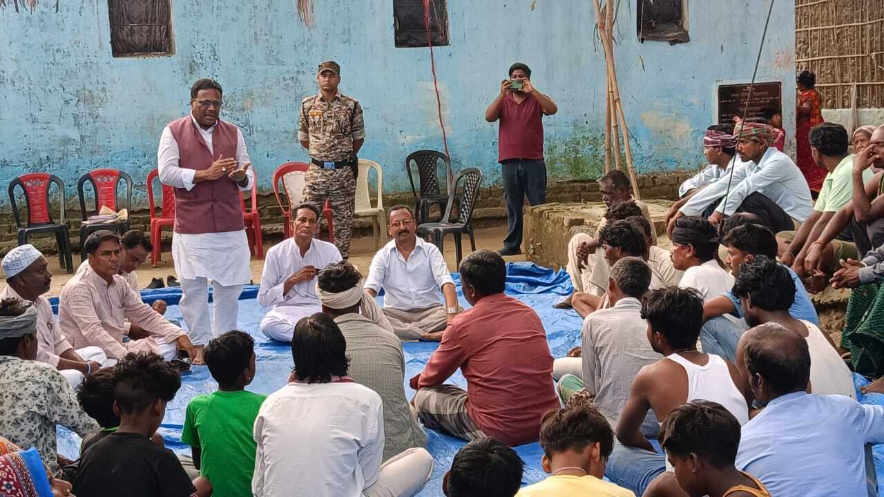 जन चौपाल में कांग्रेस की योजनाओं पर मंथन