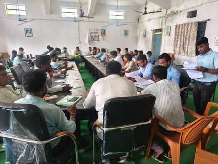 अबुआ व प्रधानमंत्री आवास योजना को लेकर बीडीओ ने की बैठक