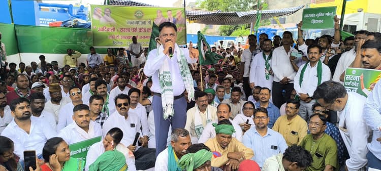 Giridih News : भाजपा नेताओं को आदिवासियों के हितों से कोई सरोकार नहीं : सुदिव्य