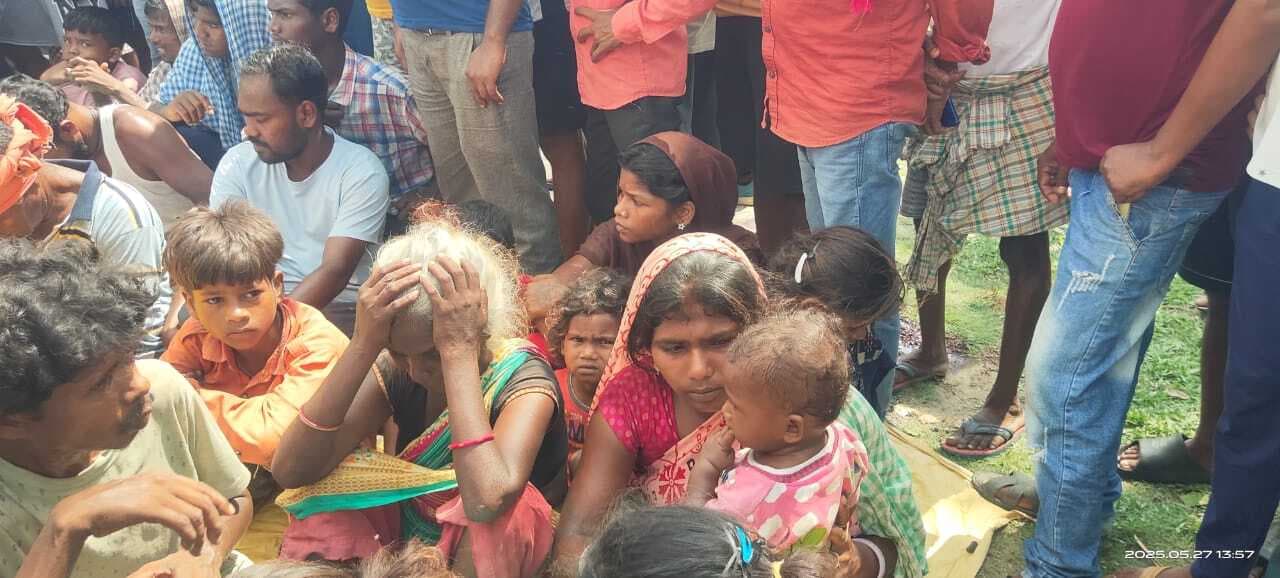 Dhanbad News: बालू लदे ट्रैक्टर की चपेट में आयी बाइक, युवक की मौत, एक गंभीर