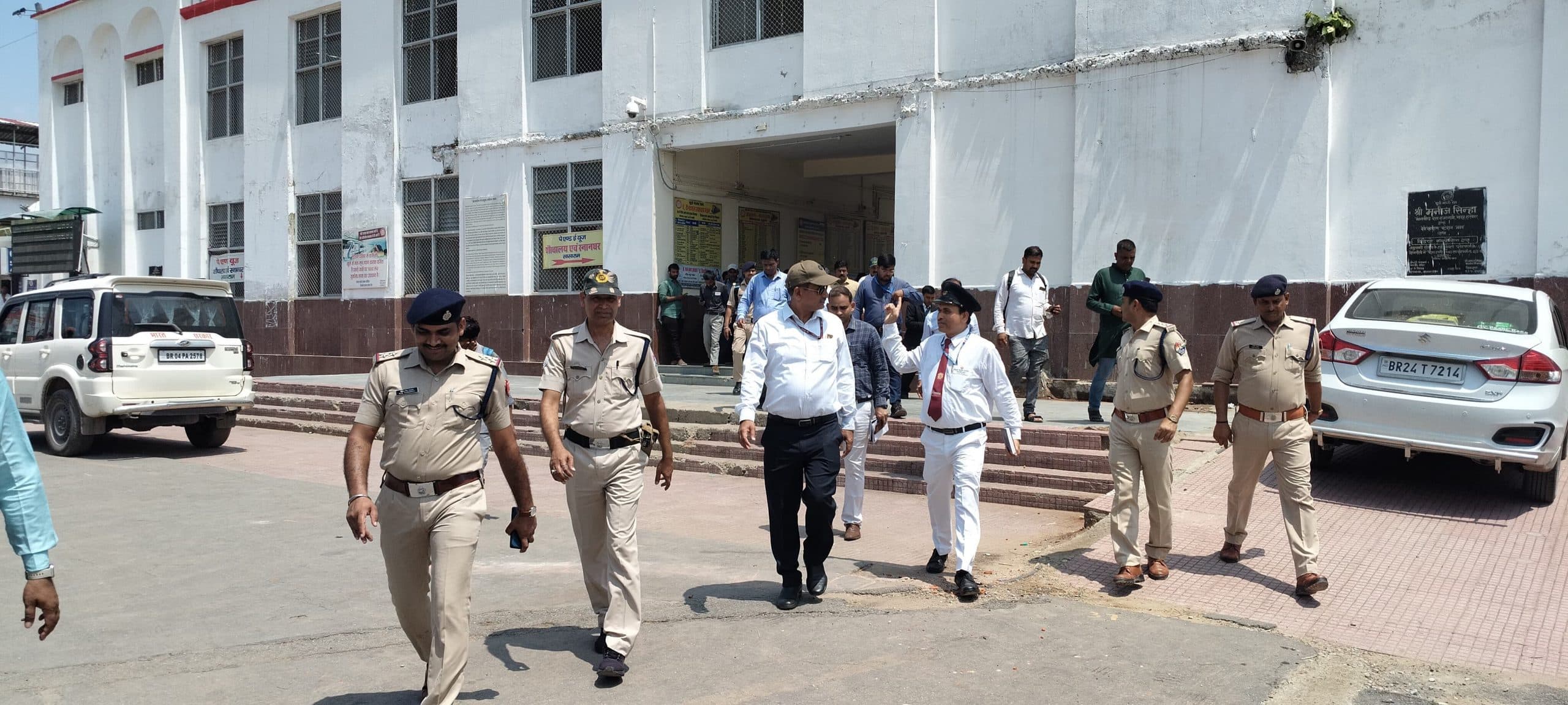 डीआरएम ने सासाराम रेलवे स्टेशन का किया निरीक्षण