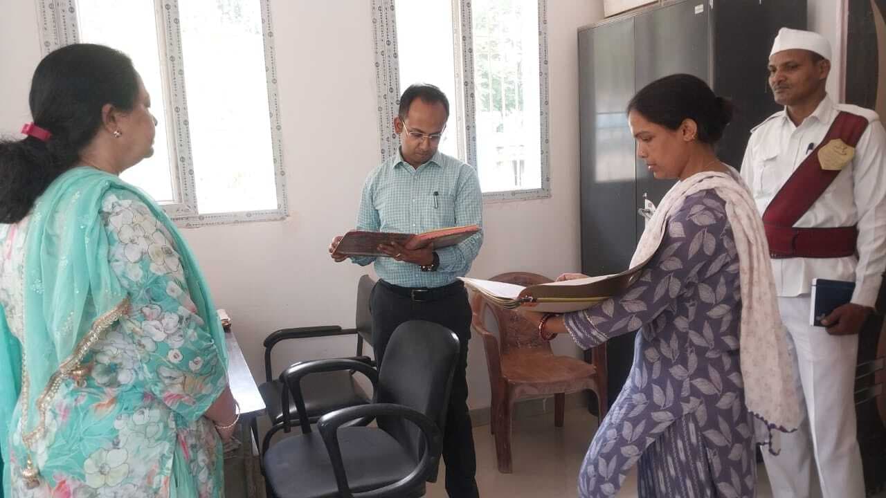 वन स्टॉप सेंटर का जिलाधिकारी ने किया निरीक्षण