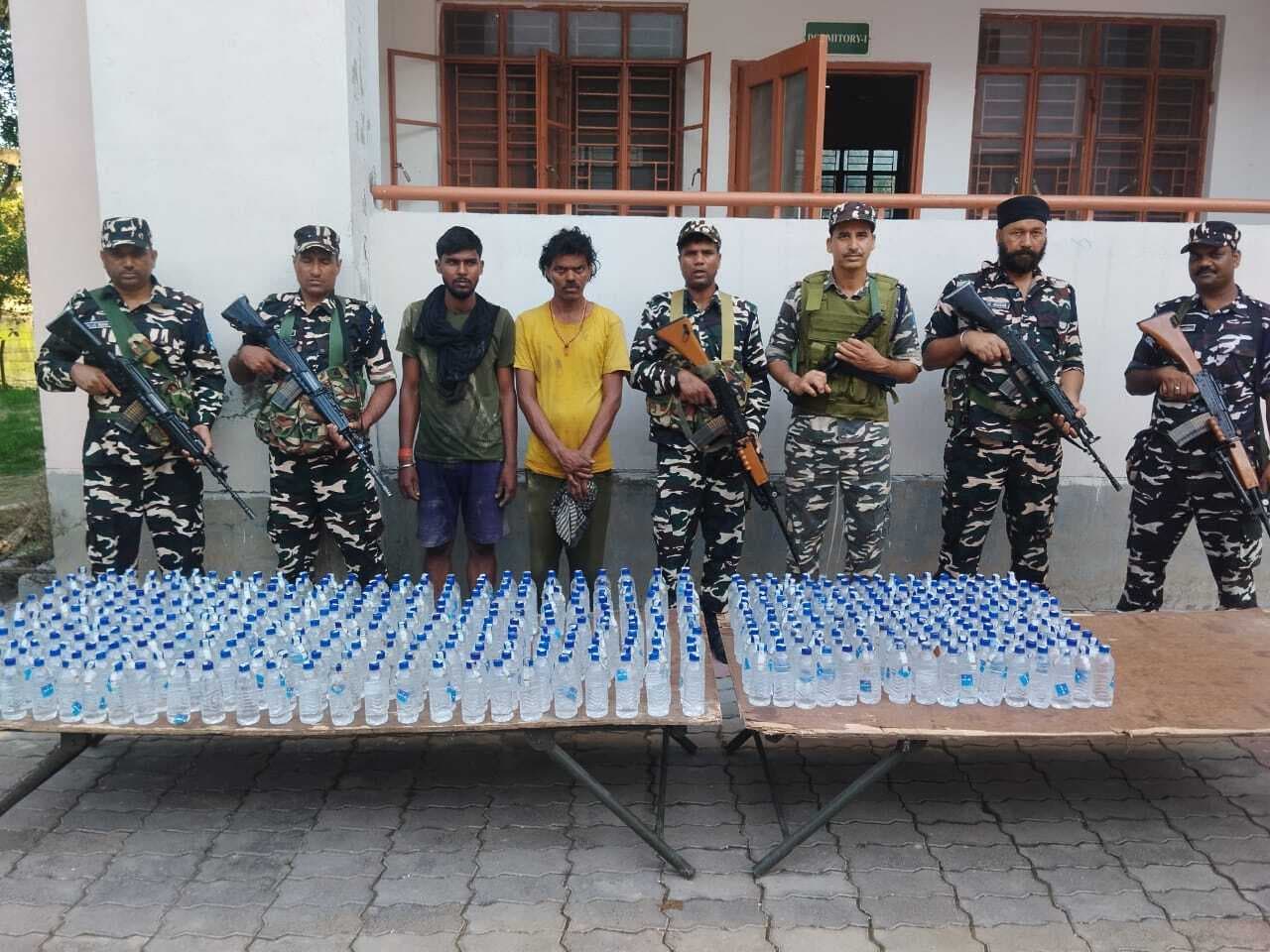 509 बोतल नेपाली शराब जब्त, दो तस्कर गिरफ्तार