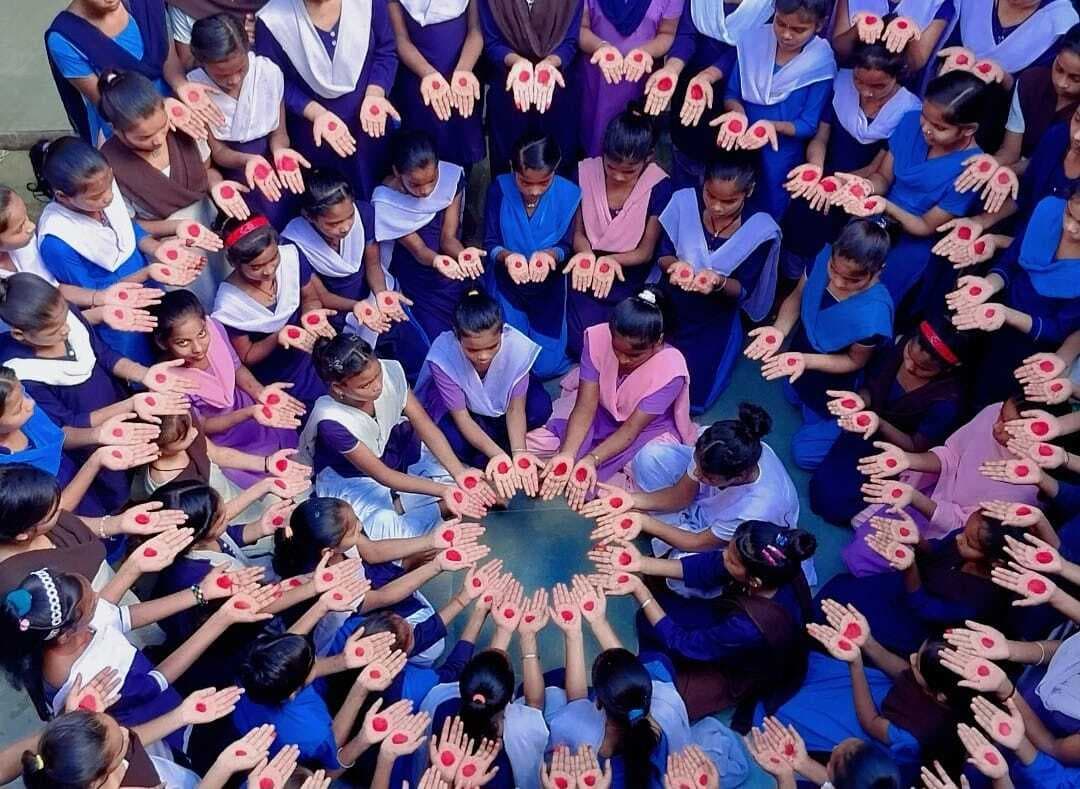 महिला व किशोरियों को दी गयी माहवारी के दौरान स्वच्छता, पोषण व मानसिक स्वास्थ्य से संबंधित जानकारी