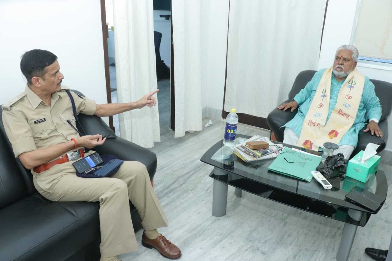 kaimur News : स्पीडी ट्रायल चलाकर अपराधियों को दिलायी जाये सजा