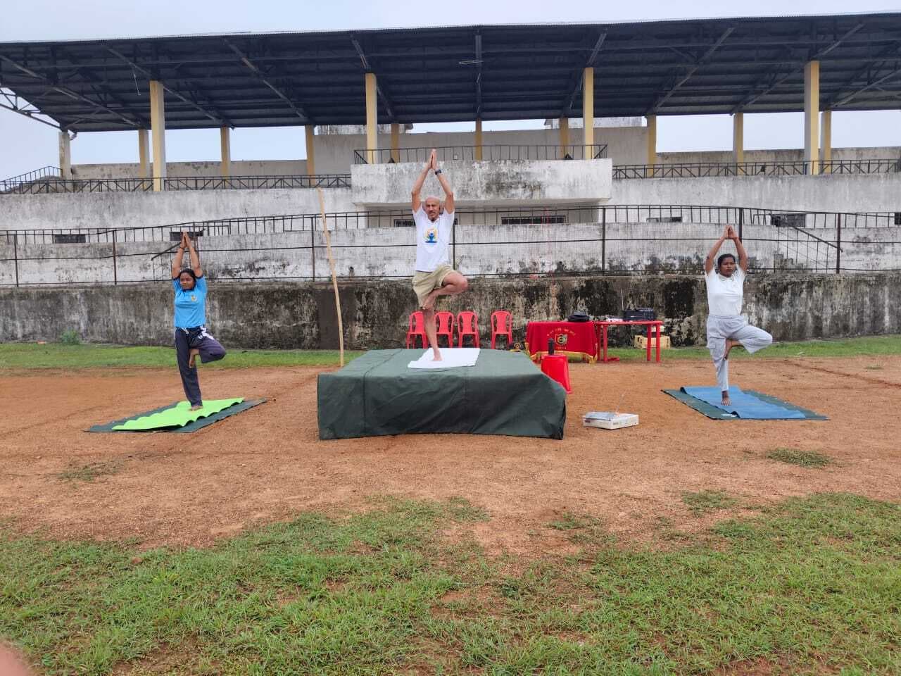 योग, प्राणायाम व मासिक धर्म स्वच्छता पर जागरूकता कक्षाएं आयोजित