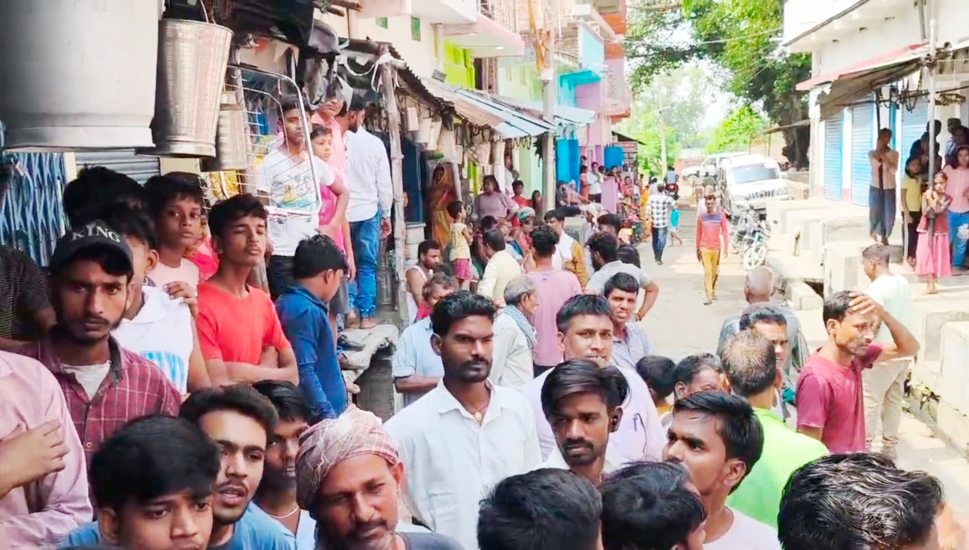 Aurangabad News : बंधक बनाकर पुलिस कर्मियों की हुई पिटाई