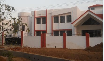 आइटीआइ कॉलेज में आठ ट्रेडों में 200 छात्र कर रहे पढ़ाई